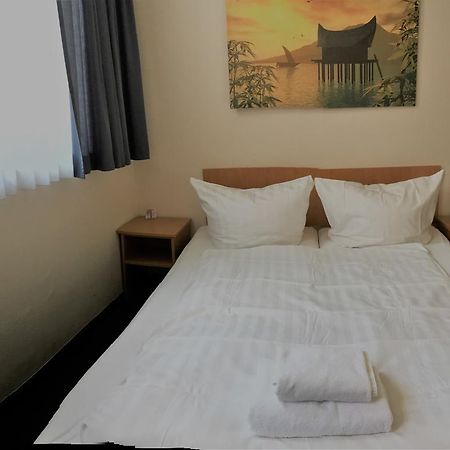 Hotel La Isla Cologne Extérieur photo
