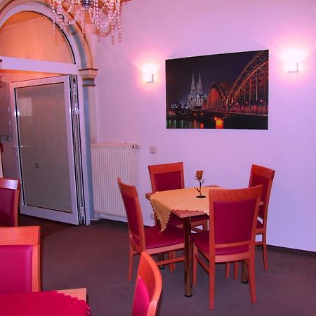 Hotel La Isla Cologne Extérieur photo