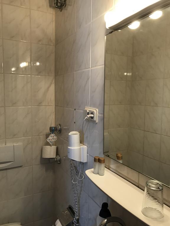 Hotel La Isla Cologne Extérieur photo