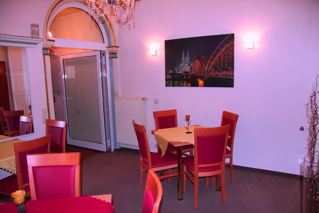 Hotel La Isla Cologne Extérieur photo